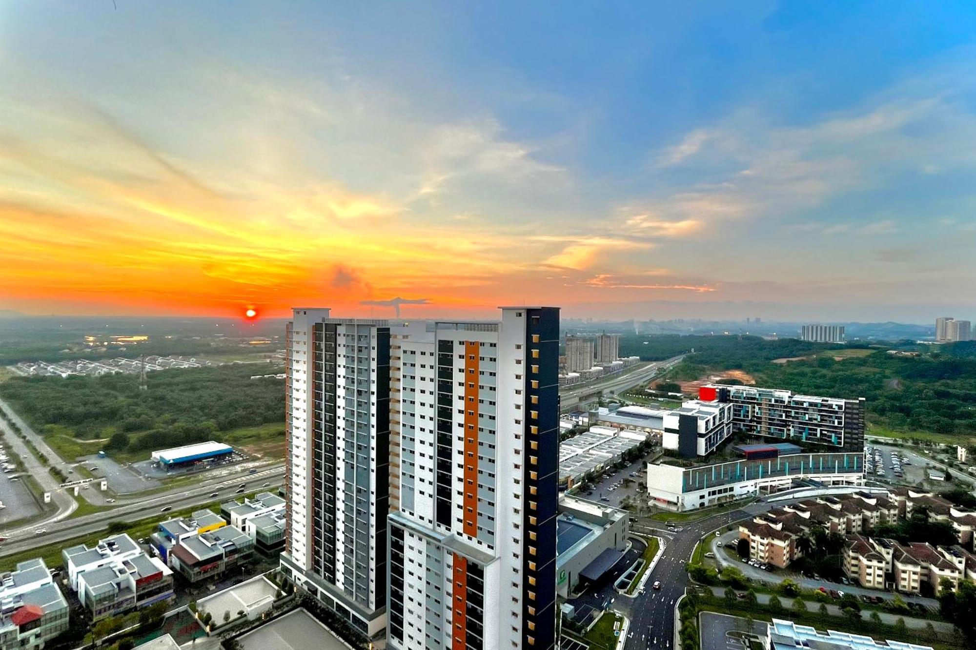 Alanis Suite With Netflix @ Klia Sepang Exterior photo